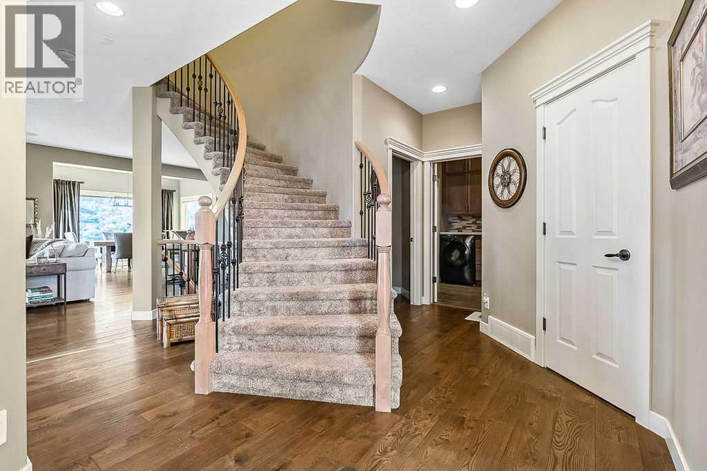 House for Sale in 208 Tuscany Ravine View NW|Calgary, Alberta T3L2W2 4