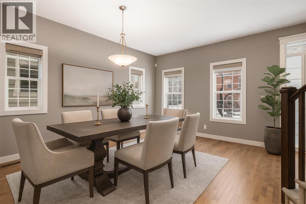 House for Sale in 5628 Henwood Street SW|Calgary, Alberta T3E6Z4 2