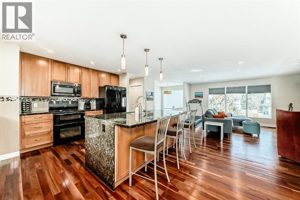 House for Sale in 12 Varbow Place NW|Calgary, Alberta T3A0B6 5