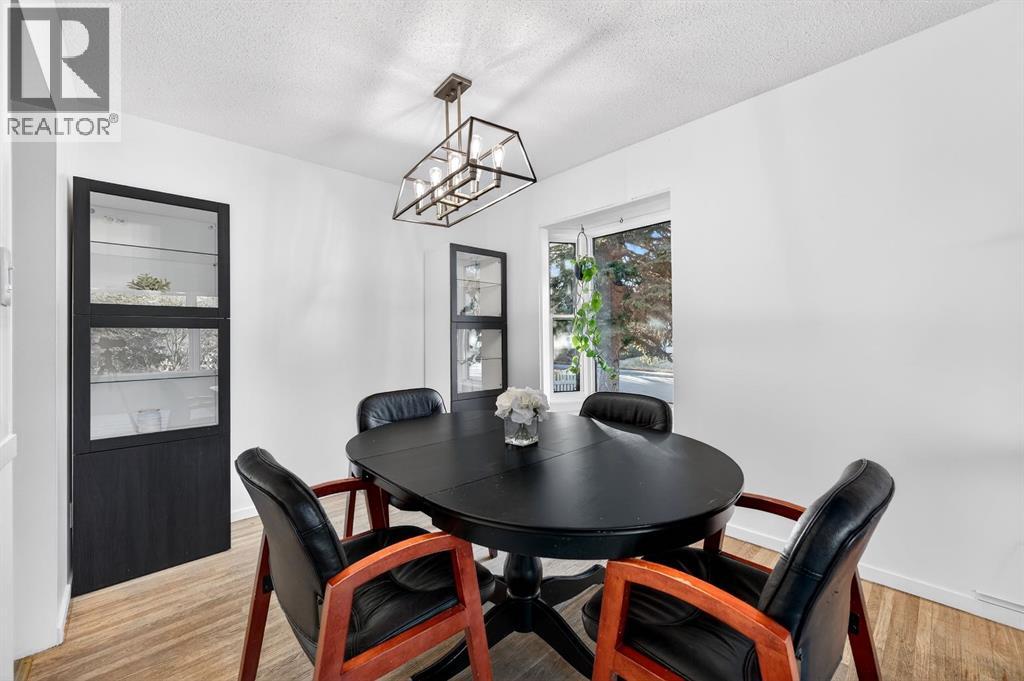 House for Sale in 1904 Veiner Street NE|Calgary, Alberta T2E6G5 5