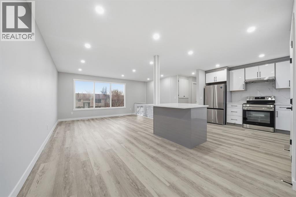 House for Sale in 2309 50 Street NE|Calgary, Alberta T1Y1B6 2