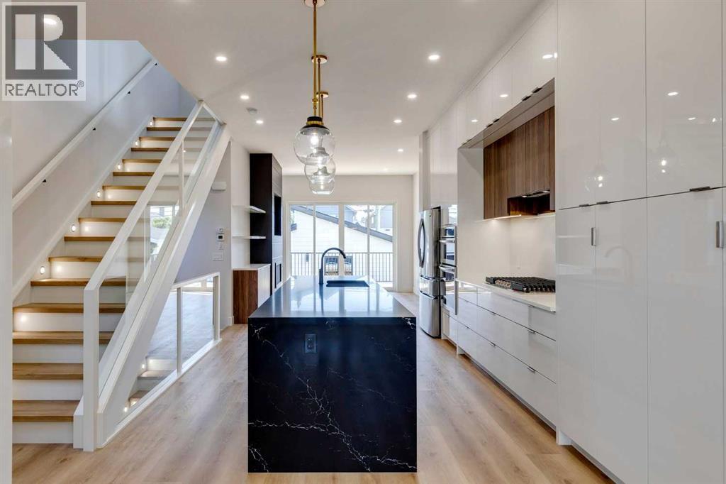 House for Sale in 2309 21 Avenue SW|Calgary, Alberta T2T0P4 5