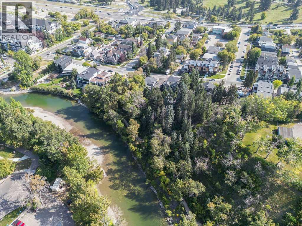 House for Sale in 2629 Erlton Street SW|Calgary, Alberta T2S2W2 2