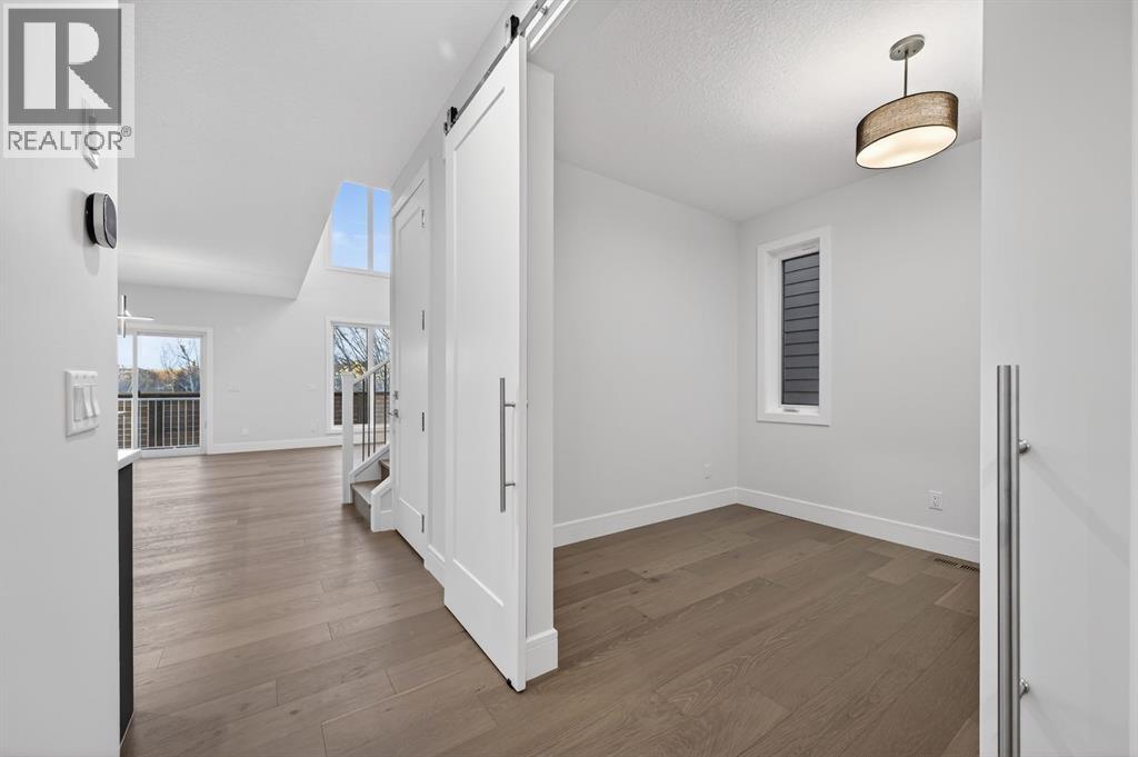 House for Sale in 62 Westland Park SW|Calgary, Alberta T3H0W1 2