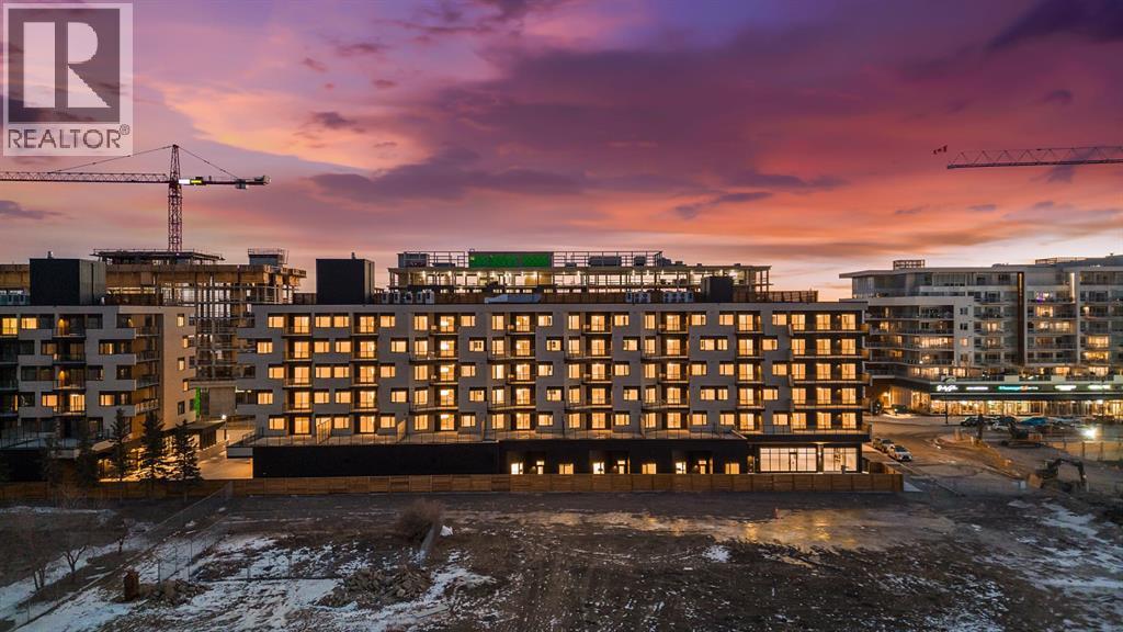 Apartment for Sale in 402, 8370 Broadcast Avenue SW|Calgary, Alberta T3H6L3 2