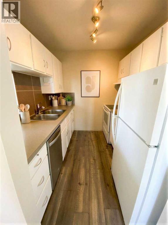 Apartment for Sale in 334, 10120 Brookpark Boulevard SW|Calgary, Alberta T2W3G3 4