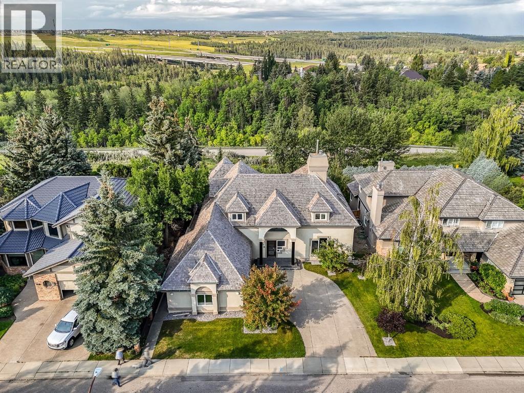 House for Sale in 42 Woodhaven Crescent SW|Calgary, Alberta T2W5S3