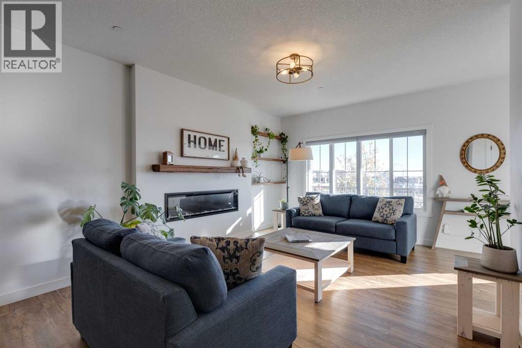 House for Sale in 14965 1 Street NW|Calgary, Alberta T3P1N2 5