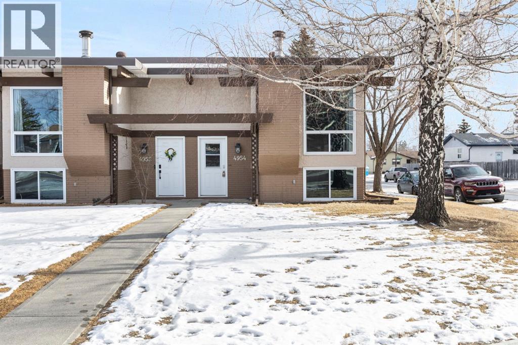 Duplex for Sale in 4954 Rundlewood Drive NE|Calgary, Alberta T4C1Y9