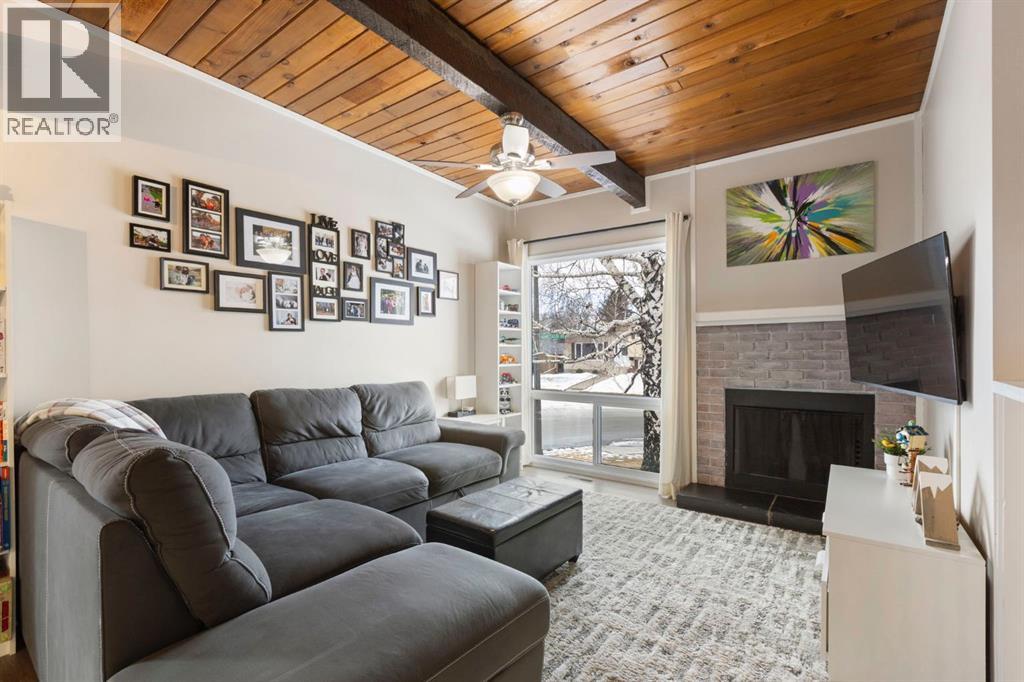 Duplex for Sale in 4954 Rundlewood Drive NE|Calgary, Alberta T4C1Y9 2