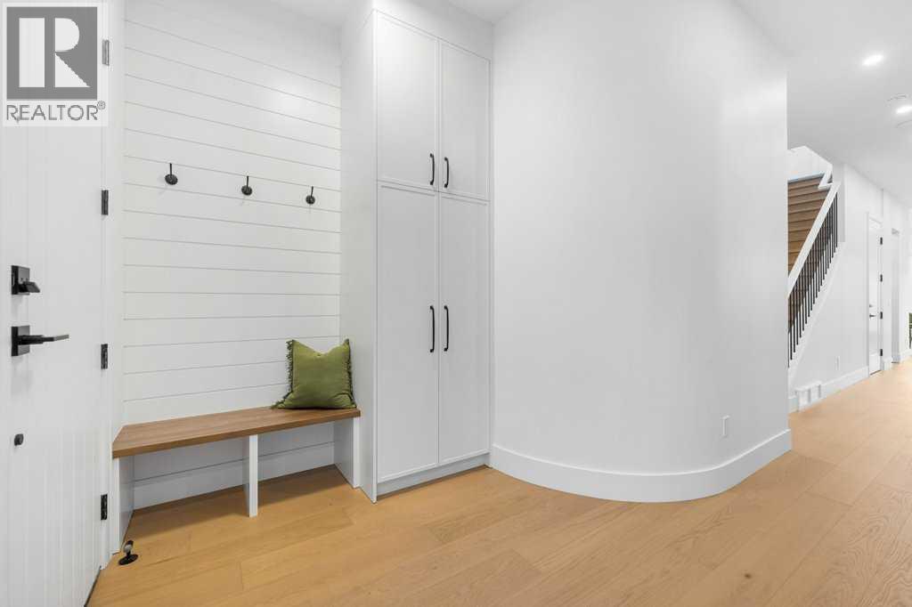 House for Sale in 321 18 Avenue NW|Calgary, Alberta T2M0T4 3