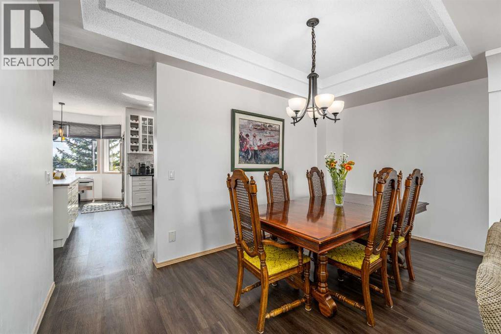 House for Sale in 648 Scimitar Bay NW|Calgary, Alberta T3L2B2 5