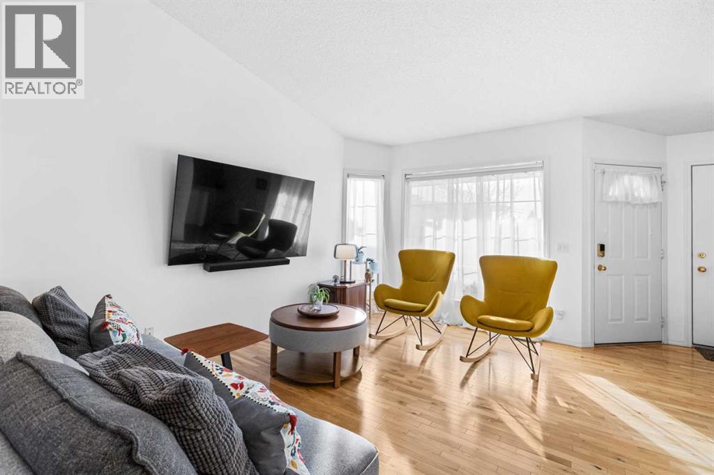 Duplex for Sale in 343 Harvest Lake Green NE|Calgary, Alberta T3K4R1 2