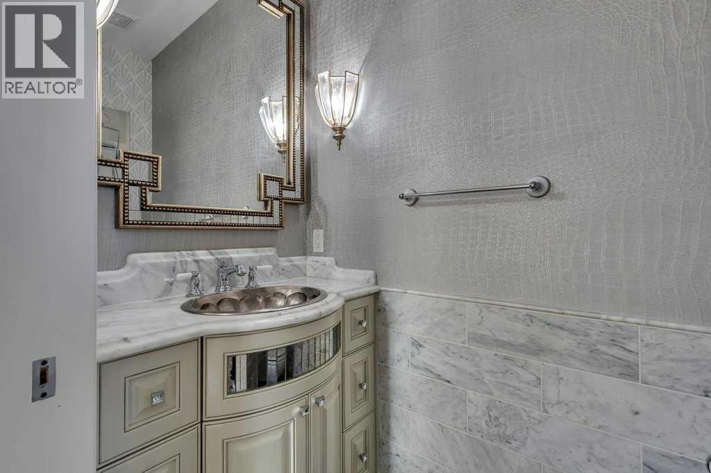 House for Sale in 218 Valley Woods Place NW|Calgary, Alberta T3B6A3 4