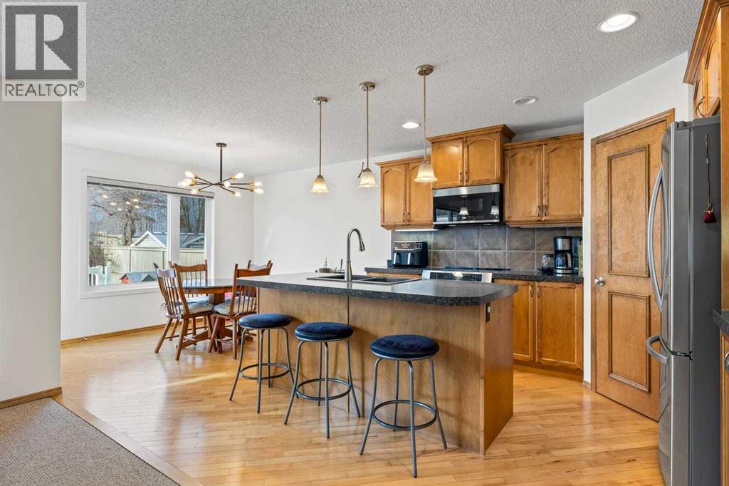 House for Sale in 921 Cranston Drive SE|Calgary, Alberta T3M1E3 3