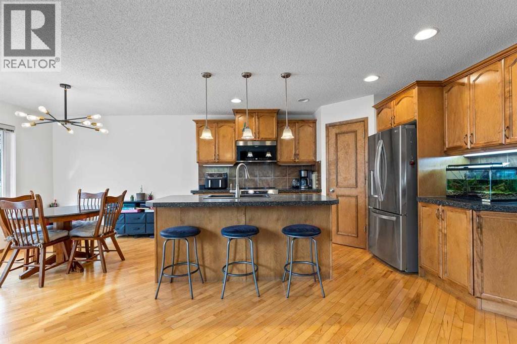 House for Sale in 921 Cranston Drive SE|Calgary, Alberta T3M1E3 4