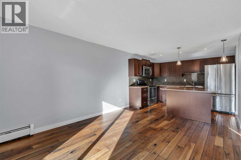 Apartment for Sale in 304, 1828 12 Avenue SW|Calgary, Alberta T3C0R6 3