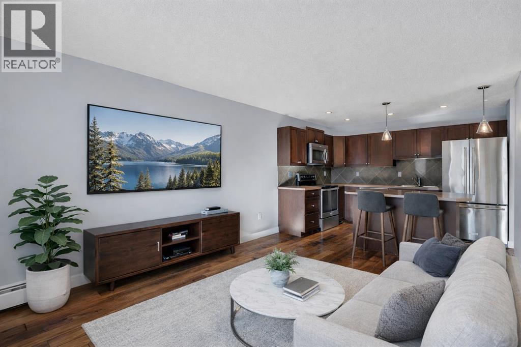 Apartment for Sale in 304, 1828 12 Avenue SW|Calgary, Alberta T3C0R6 2