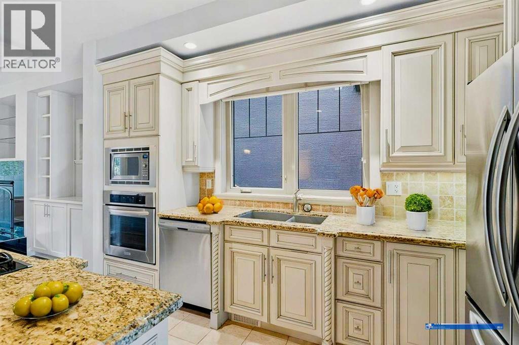 Duplex for Sale in 513 31 Street NW|Calgary, Alberta T2N2V6 5