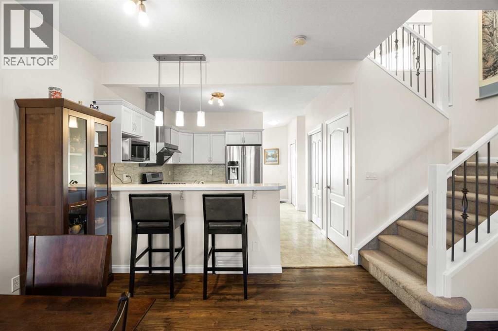 Row / Townhouse for Sale in 156 Royal Manor NW|Calgary, Alberta T3G5T6 5