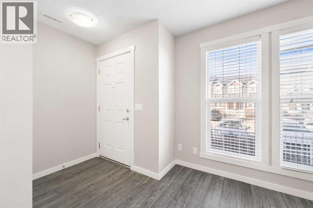 Row / Townhouse for Sale in 514 Auburn Bay Circle SE|Calgary, Alberta T3M2A2 2