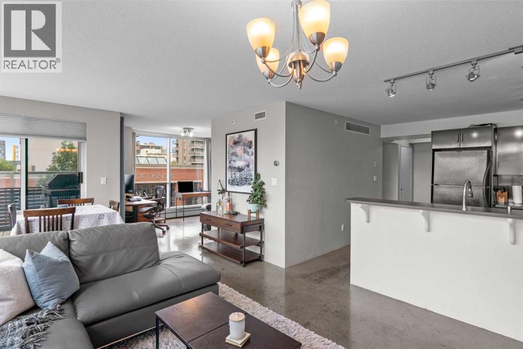 Apartment for Sale in 207, 188 15 Avenue SW|Calgary, Alberta T2R1E3 2