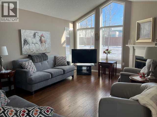 Duplex for Sale in 901 Nativity Bay|Rural Rocky View County, Alberta T1X1R1 4