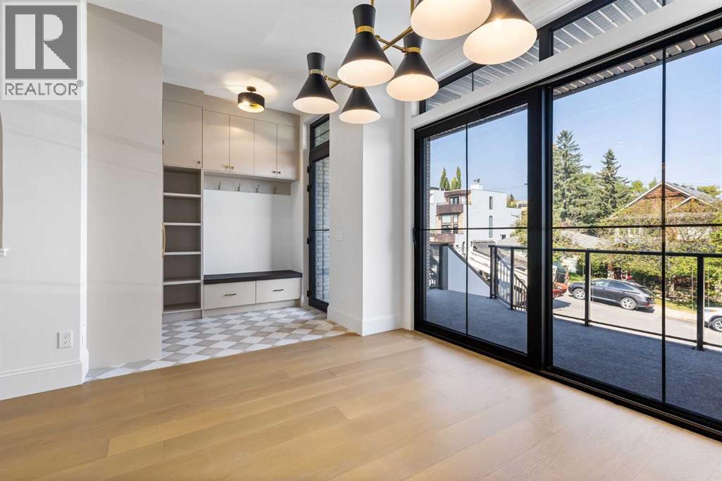 Duplex for Sale in 2011 28 Avenue SW|Calgary, Alberta T2T1K4 5