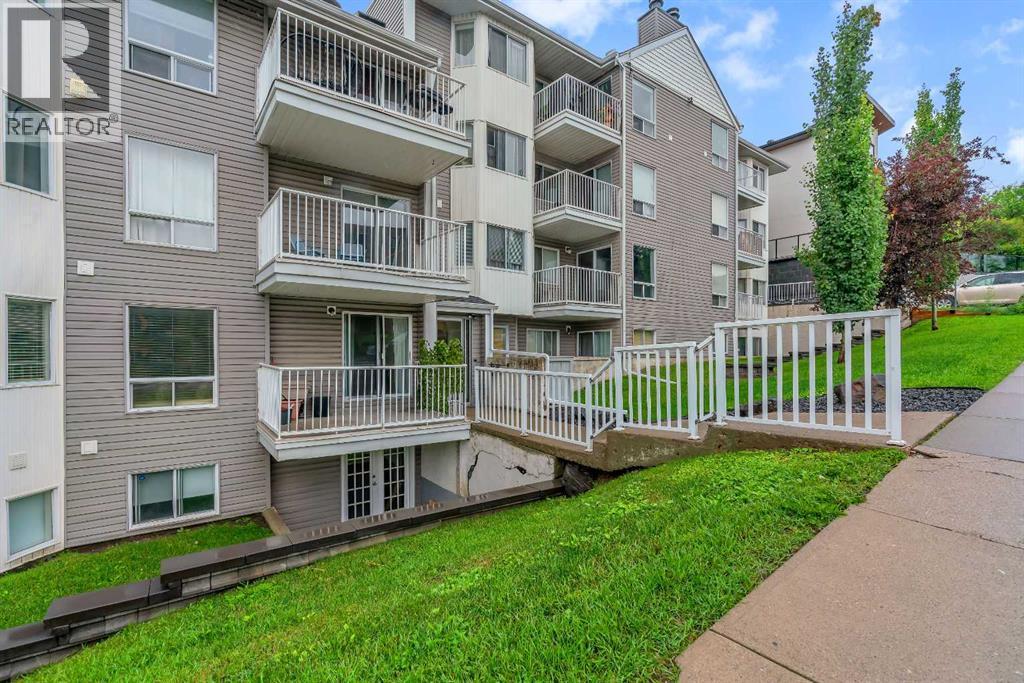 Apartment for Sale in 203, 1919 17 Avenue SW|Calgary, Alberta T2T0E9