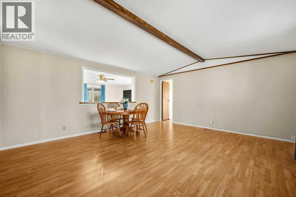 Mobile Home for Sale in 86, 99 Arbour Lake Road|Calgary, Alberta T3G4E4 3