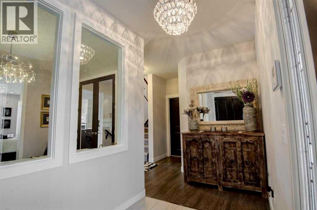 House for Sale in 53 Sherwood Square NW|Calgary, Alberta T3R0R9 2