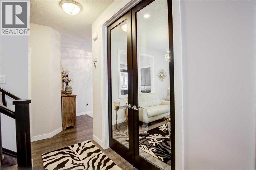 House for Sale in 53 Sherwood Square NW|Calgary, Alberta T3R0R9 4