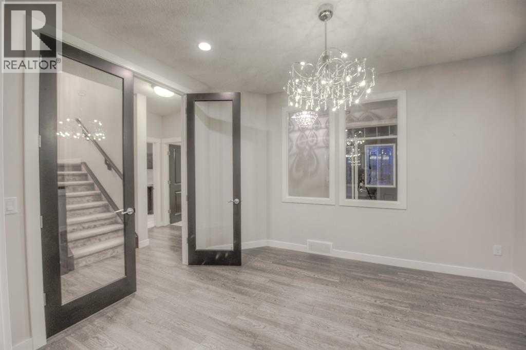 House for Sale in 53 Sherwood Square NW|Calgary, Alberta T3R0R9 5