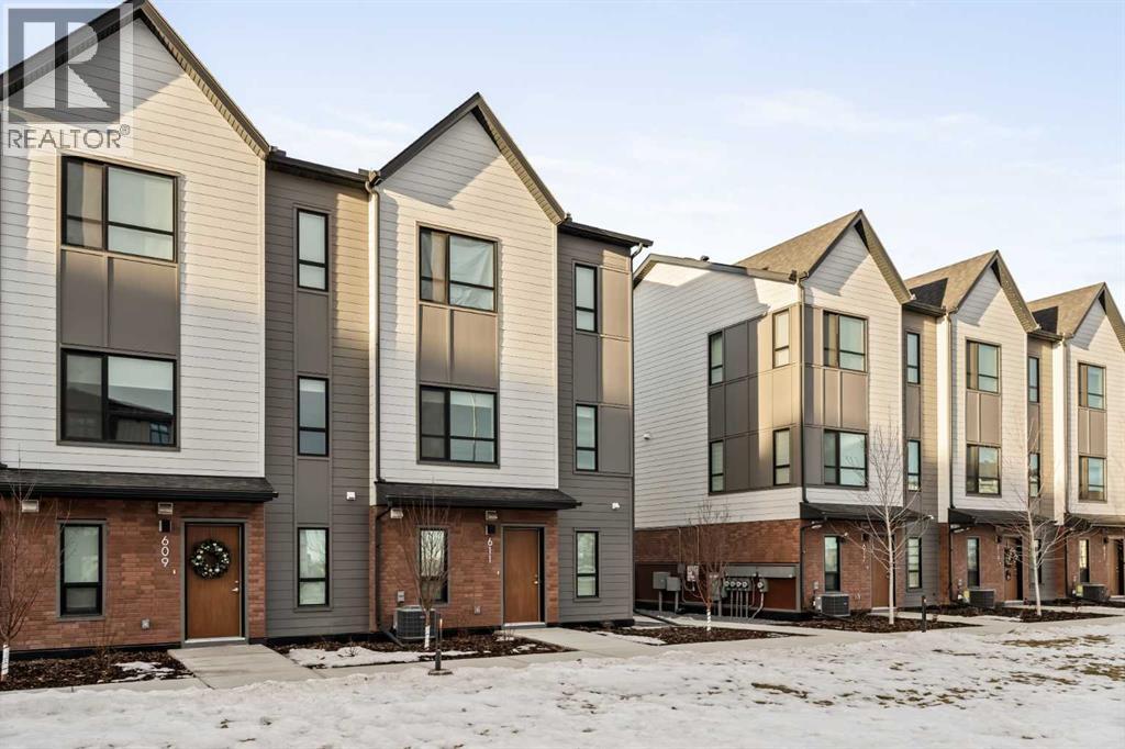 Row / Townhouse for Sale in 611, 20295 Seton Way SE|Calgary, Alberta T3M3X3