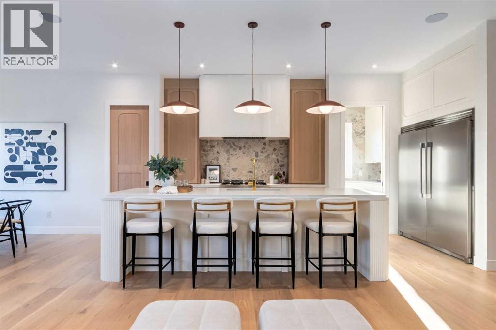 House for Sale in 8812 33 Avenue NW|Calgary, Alberta T3B1M5 5