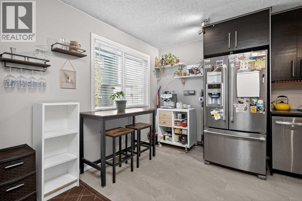 Row / Townhouse for Sale in 28, 6503 Ranchview Drive NW|Calgary, Alberta T3G1P2 3