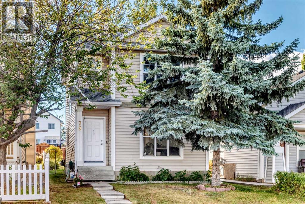 House for Sale in 79 Hidden Crescent NW|Calgary, Alberta T3A5L4