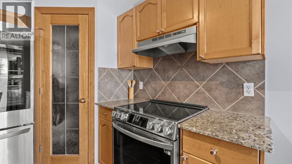 House for Sale in 158 Covemeadow Road NE|Calgary, Alberta T3K6E7 4