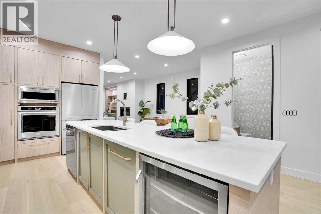 Duplex for Sale in 605 29 Avenue NW|Calgary, Alberta T2M2M8 5