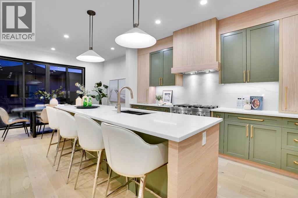 Duplex for Sale in 605 29 Avenue NW|Calgary, Alberta T2M2M8 2