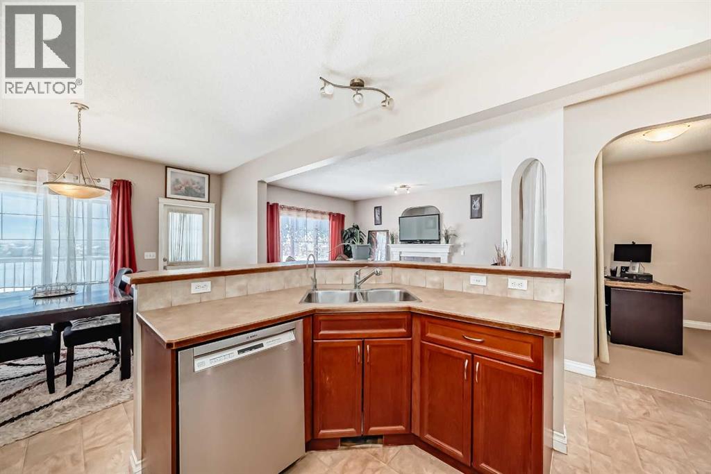 House for Sale in 292 Taralake Terrace NE|Calgary, Alberta T3J0A1 3