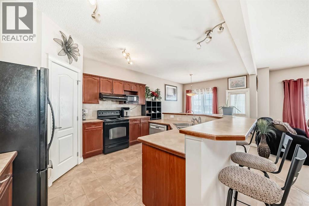 House for Sale in 292 Taralake Terrace NE|Calgary, Alberta T3J0A1 2