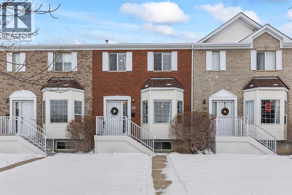 Row / Townhouse for Sale in 155 Citadel Drive NW|Calgary, Alberta T3G4J5 2