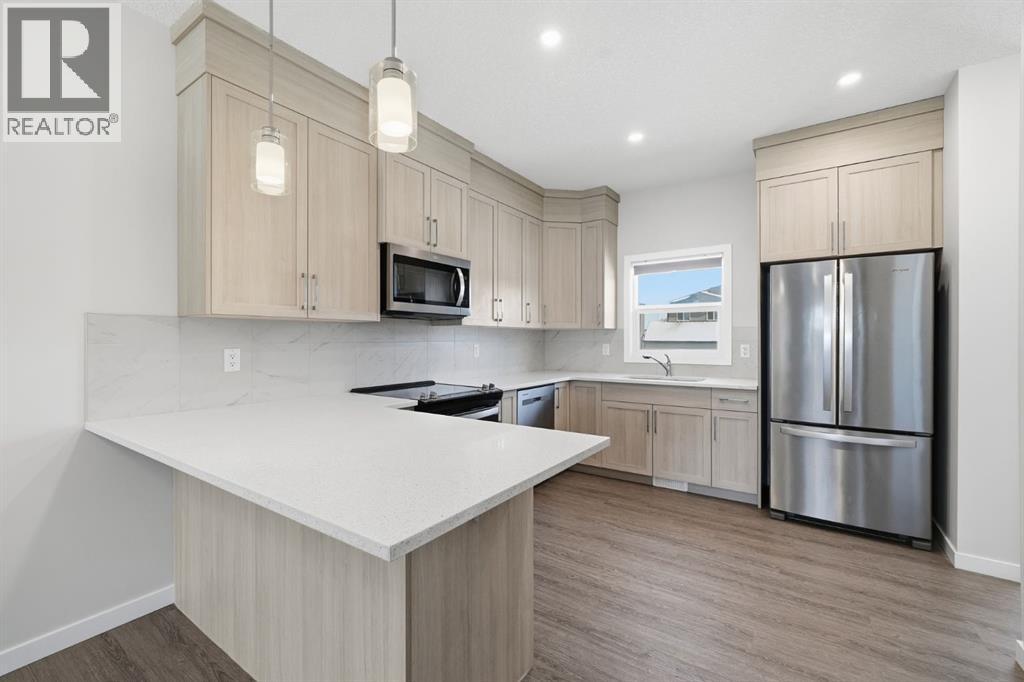 Duplex for Sale in 292 Cornerbrook Drive NE|Calgary, Alberta T3N2J3 5