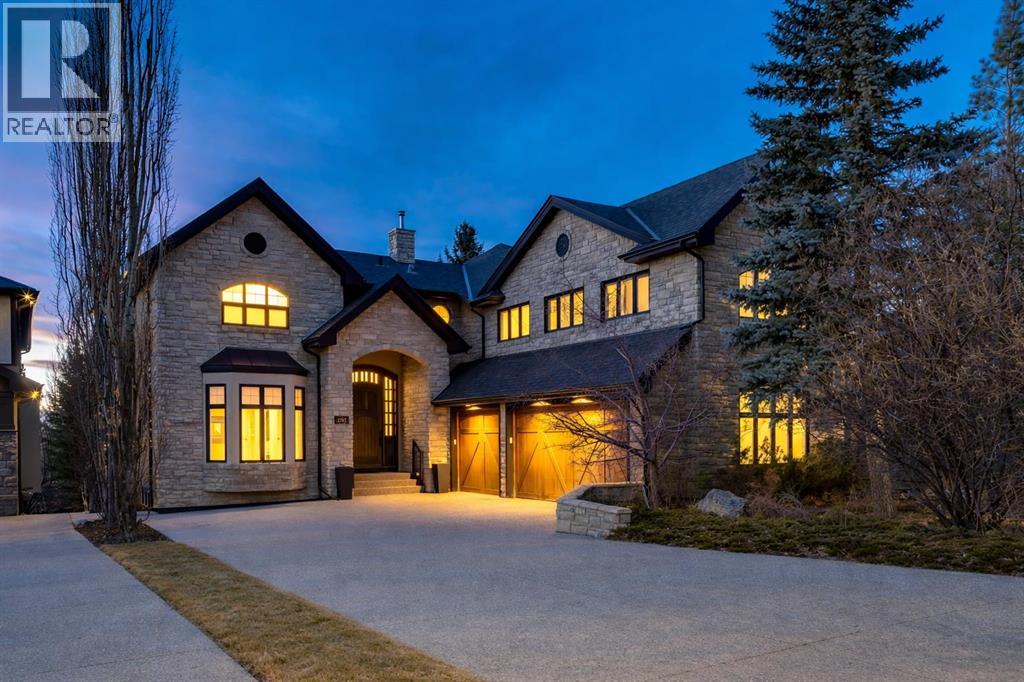 House for Sale in 2767 77 Street SW|Calgary, Alberta T3H0G2