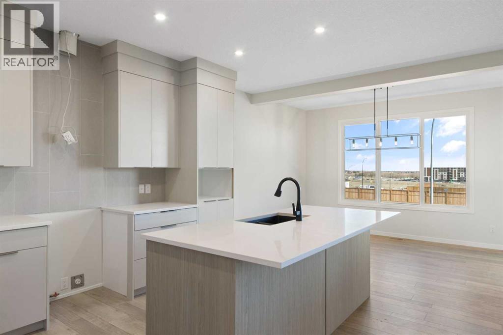 House for Sale in 112 Belmont Place SW|Calgary, Alberta T2X6C8 4