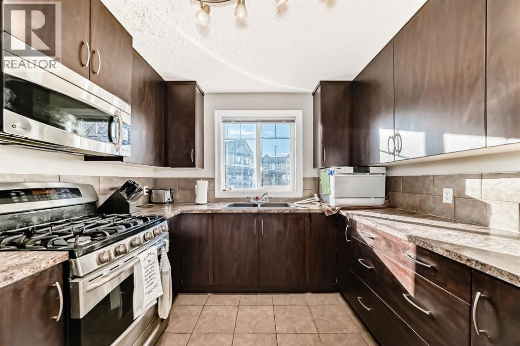 Row / Townhouse for Sale in 4, 133 Copperpond Heights SE|Calgary, Alberta T2Z1C5 4