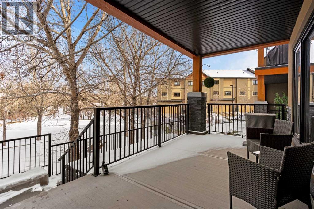 Row / Townhouse for Sale in 403 Valley Ridge Manor NW|Calgary, Alberta T3B6C4 4