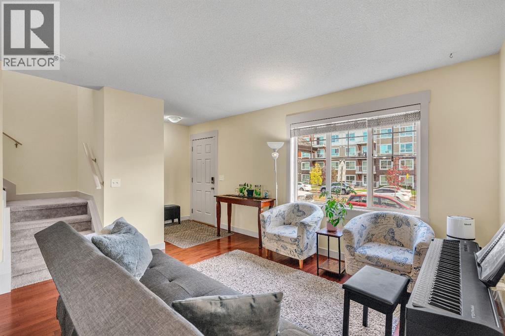 Duplex for Sale in 301 Skyview Ranch Drive NE|Calgary, Alberta T3N0E1 4