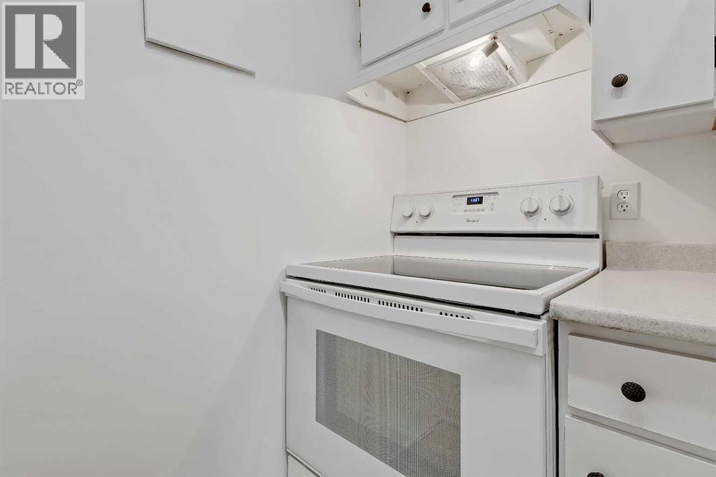 Apartment for Sale in 901, 4944 Dalton Drive NW|Calgary, Alberta T3A2E6 4